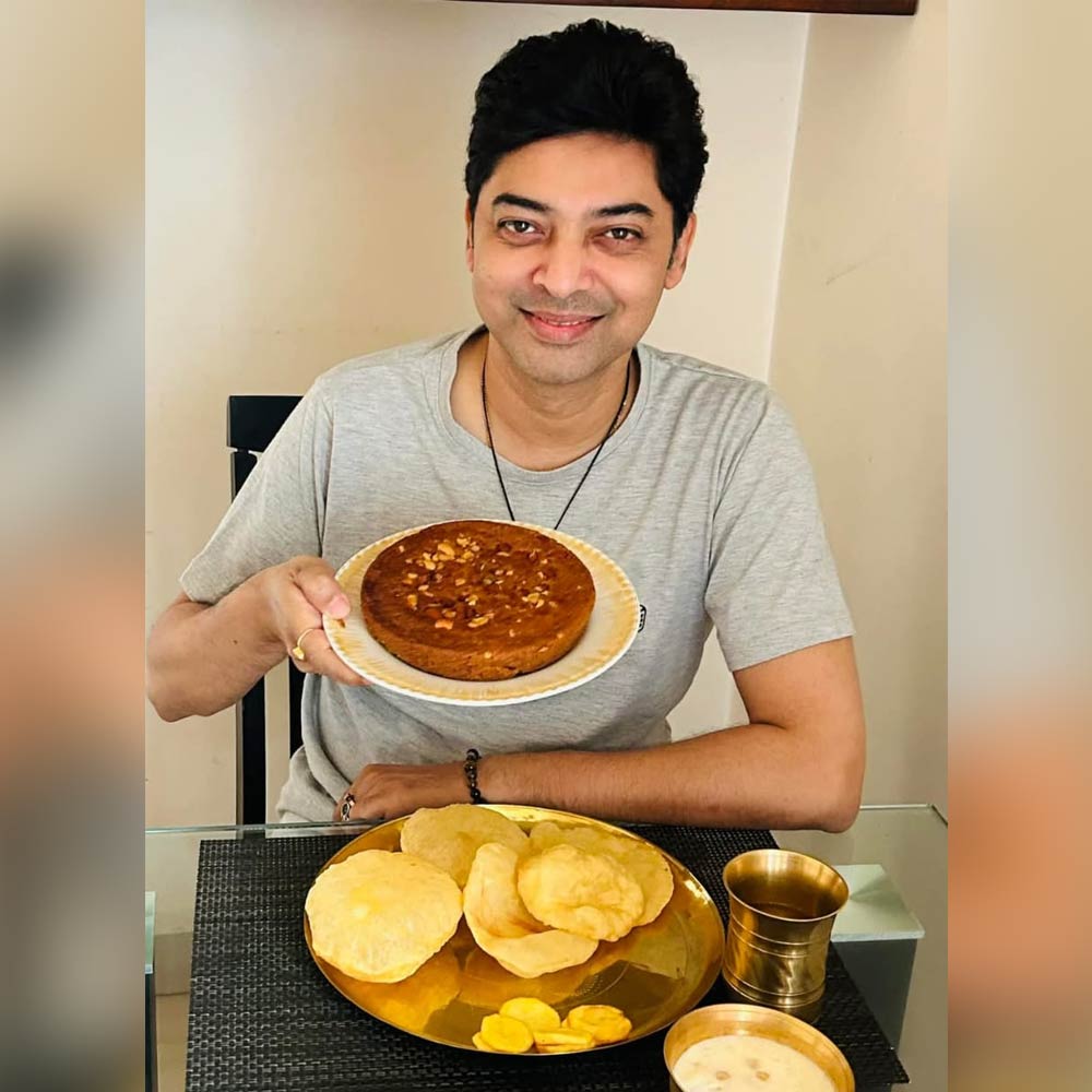 Bengali actor Bhaswar Chatterjee celebrates his birthday on International women’s day says he is not interested in further relationship