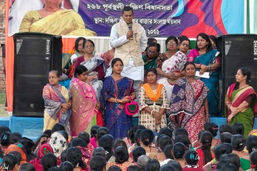 Working Women honoured at Bardhaman on International Women's Day