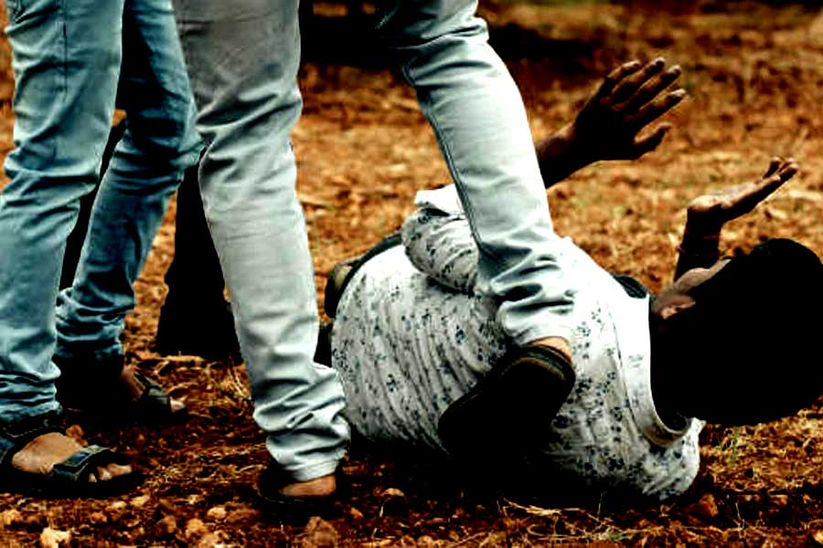 Four students of Medical College in Gujarat were suspended for allegedly kidnapping three juniors