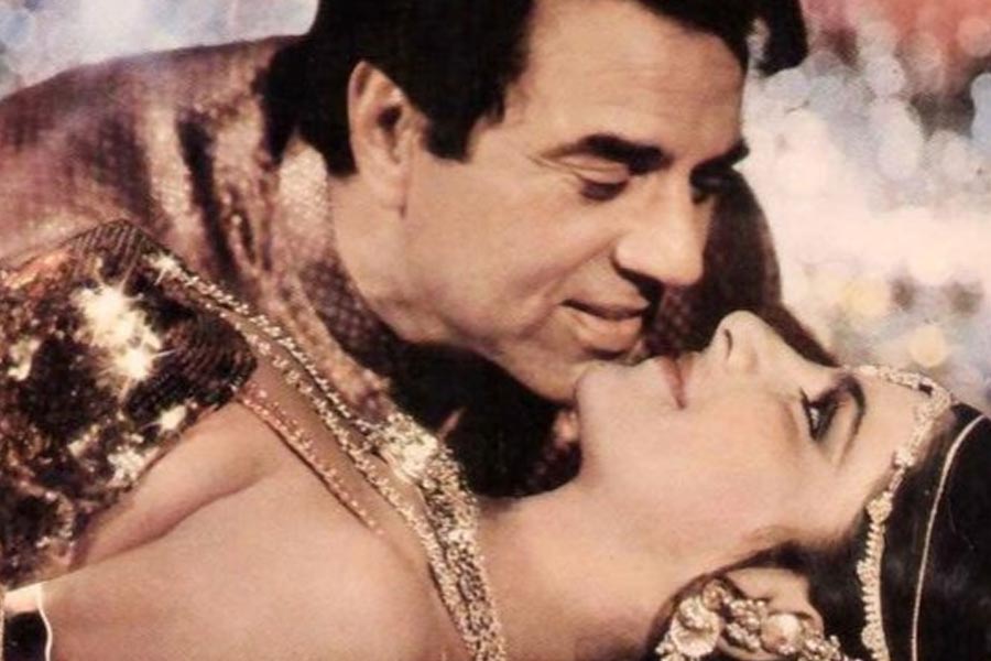 Dharmendra and Anita Raj