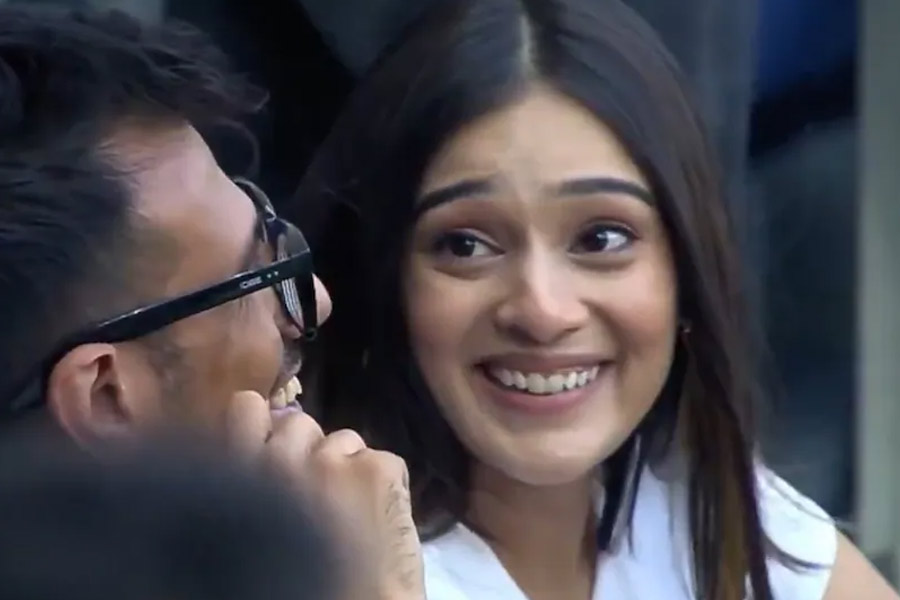 All you need to know about mystery girl RJ Mahvash, with whom Yuzvendra Chahal was spotted during Champions Trophy final