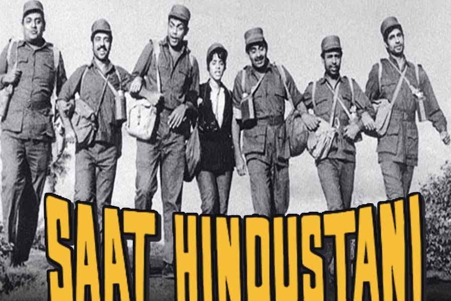 Saat Hindustani movie poster