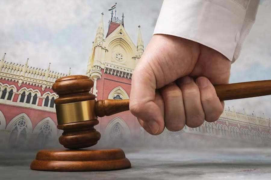 Calcutta High Court framed rule against 21 lawyers of Basirhat Court for contempt of court dgtl