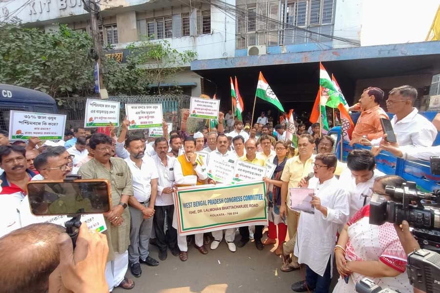 Congress protests against spurious drugs