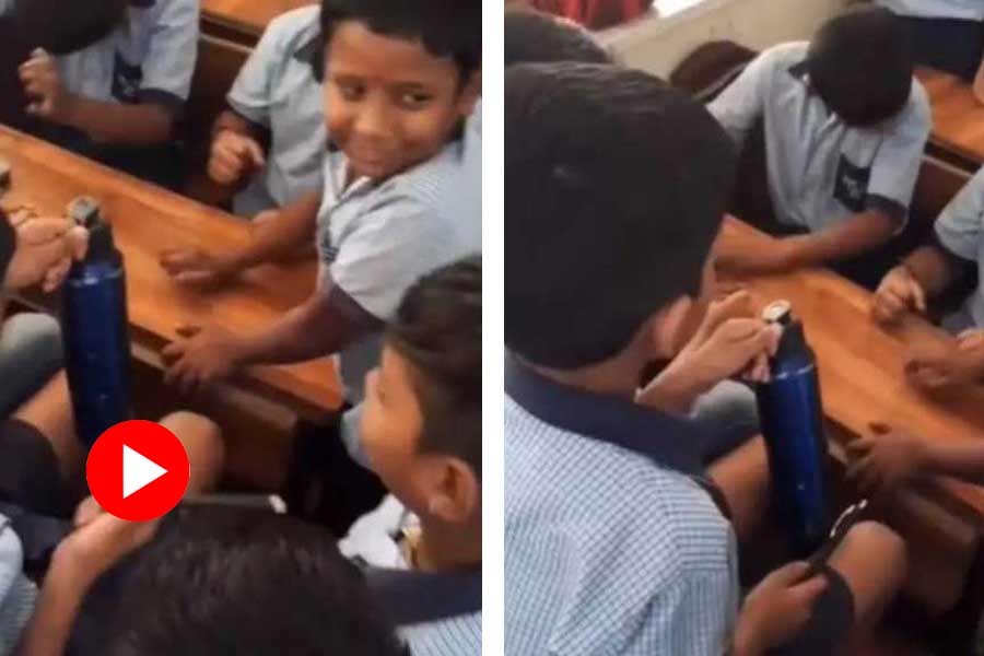 Students creates music in classroom using geometry box, water bottle and bench, Video goes viral