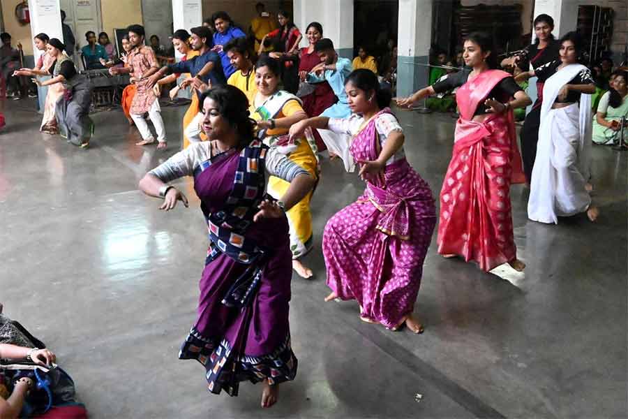 Restricted access in Basanta Utsav of Visva Bharati University