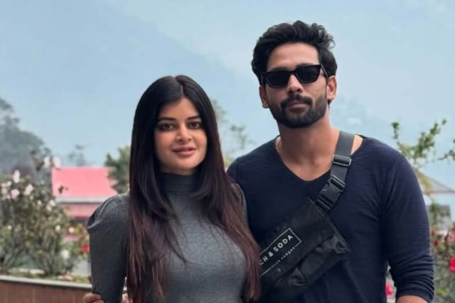 Bengali actress Madhumita Sarcar is vacationing in Sikkim with boyfriend Debmalya Chakravorty