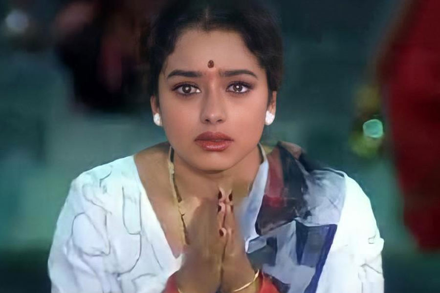 All need to know about south actress Soundarya aka Sowmya Sathyanarayana and controversy related to her death