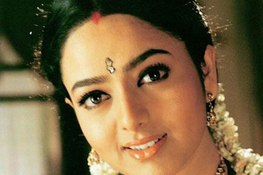 All need to know about south actress Soundarya aka Sowmya Sathyanarayana and controversy related to her death