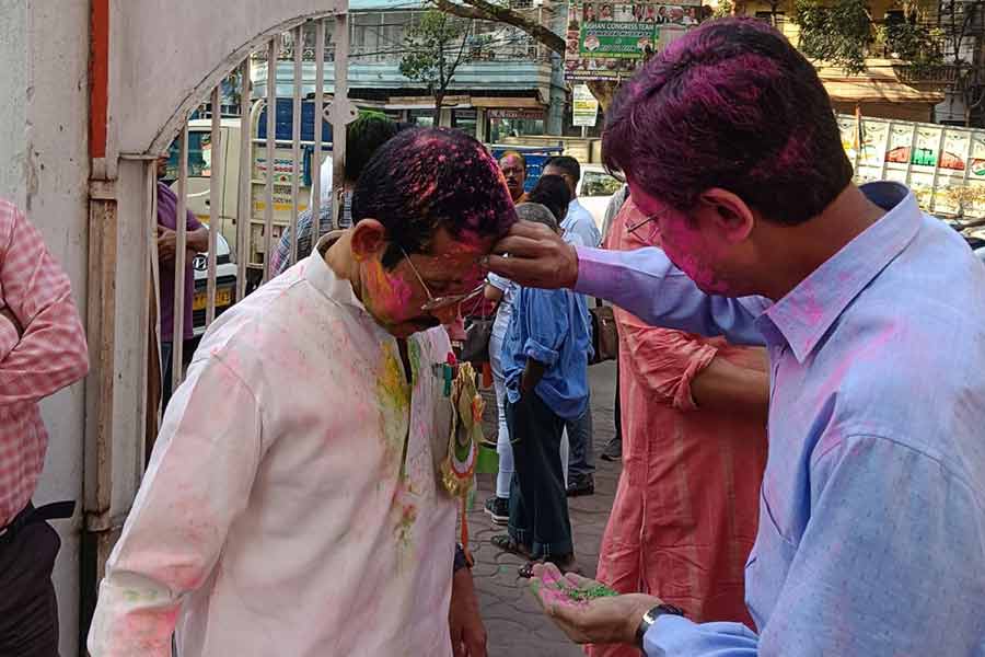 AICC to meet Bengal Congress leaders before beginning poll preparations