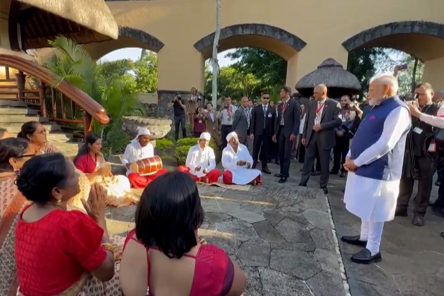 Mauritius welcomes Modi with traditional Bhojpuri songs, what is the Bihar Connection of the Indian Ocean archipelago dgtl