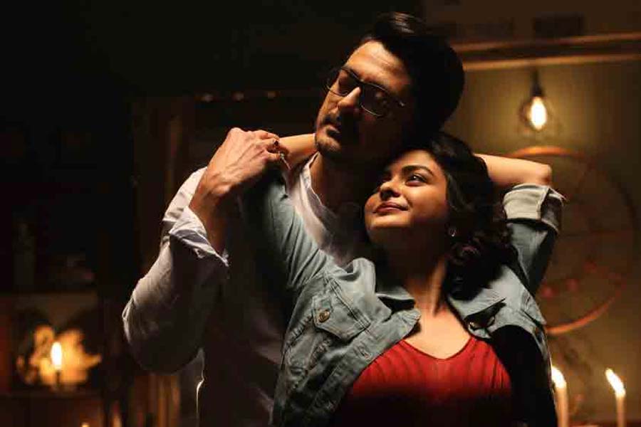 Bengali actress Solanki Roy penned her association with Jisshu Sengupta on his birthday