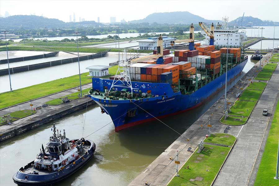 Panama Canal Row