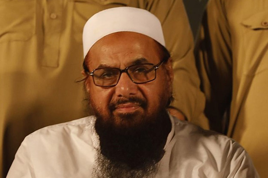 সূত্রের খবর, ২০২৩ সালের পর থেকে পাক অধিকৃত কাশ্মীরে বসেই নানা ভাবে ভূস্বর্গকে রক্তাক্ত করার ছক কষতেন কাতাল। পাক সংবাদমাধ্যমগুলির দাবি, তাঁর কাজকর্মে বেজায় খুশি ছিলেন হাফিজ় সইদ। ফলে খুব দ্রুত ‘চিফ অপারেশনাল কমান্ডার’-এর দায়িত্ব পেয়ে যান তিনি। মূলত জম্মু-কাশ্মীরে জঙ্গি হামলা চালানো, বেছে বেছে তরুণ এবং যুবকদের জঙ্গিদলে নিয়োগ, এমনকি ভারতে জঙ্গি অনুপ্রবেশে মদত দেওয়া ছিল কাতালের মূল কাজ।