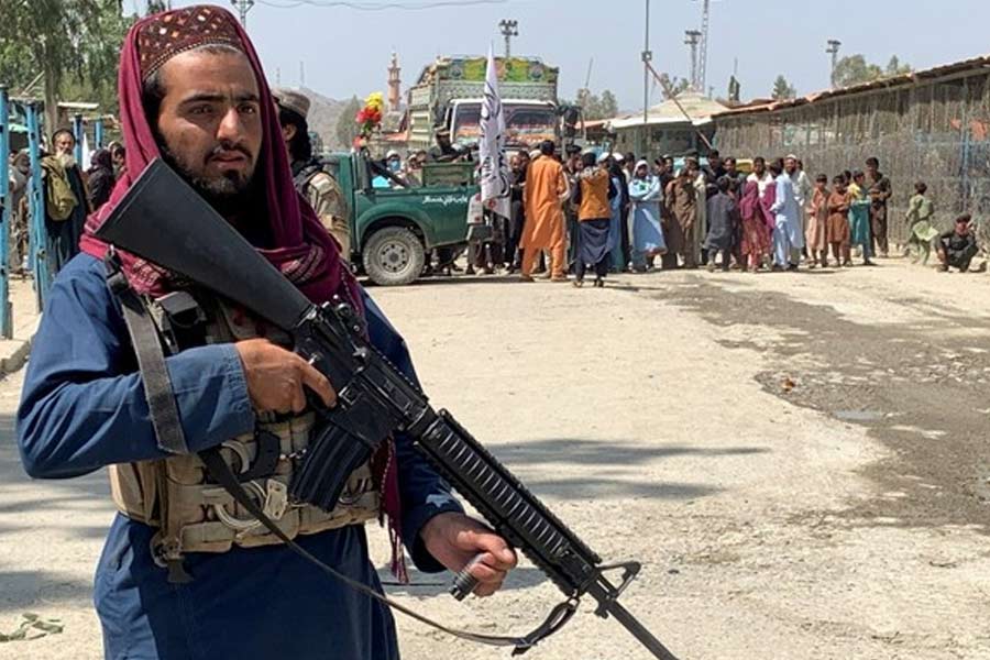 চলতি বছরের ১৫ মার্চ পাকিস্তানের পঞ্জাব প্রদেশের ঝিলম জেলায় অজ্ঞাতপরিচয় দুষ্কৃতীরা গুলিতে ঝাঁঝরা করে দেয় তাঁর বুক। পাক সংবাদমাধ্যমগুলির প্রতিবেদন অনুযায়ী, গাড়িতে করে কোথাও যাচ্ছিলেন এই লশকর কমান্ডার। তখনই তাঁর উপর হামলা হয়। গুলিতে আরও এক জনের মৃত্যু হয়েছে। তবে তাঁর পরিচয় এখনও স্পষ্ট নয়।