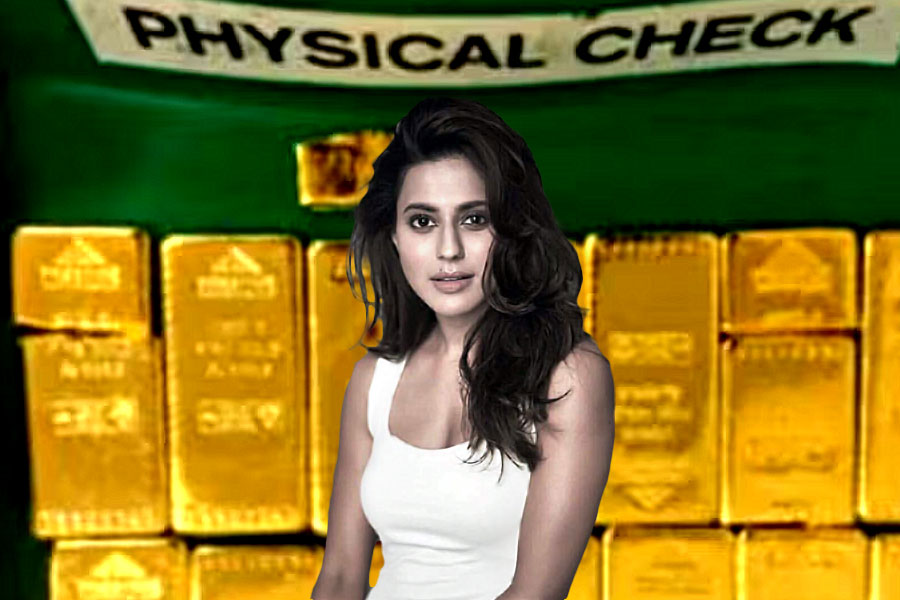 Gold Smuggling Threatens Indian Economy