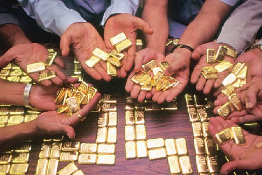 Gold Smuggling Threatens Indian Economy