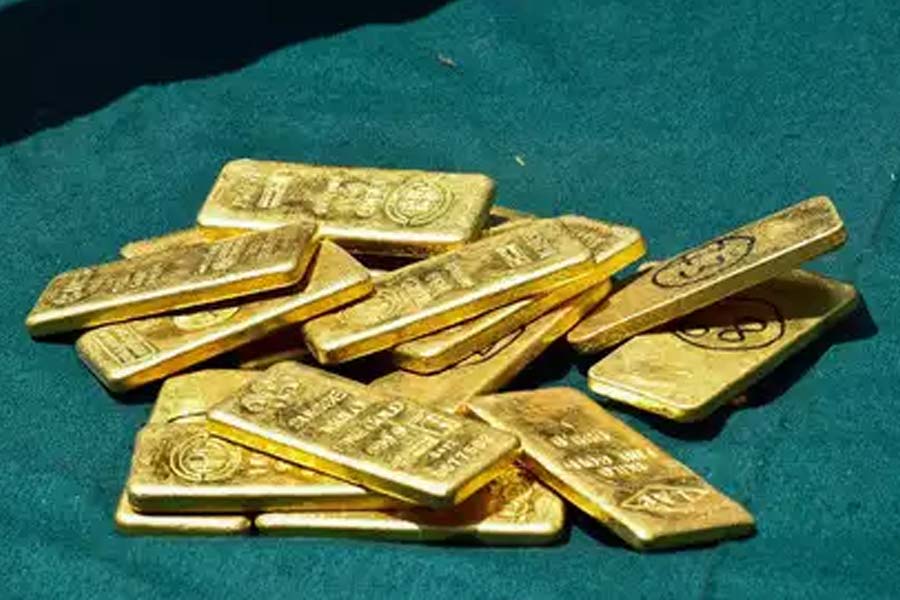 Gold Smuggling Threatens Indian Economy