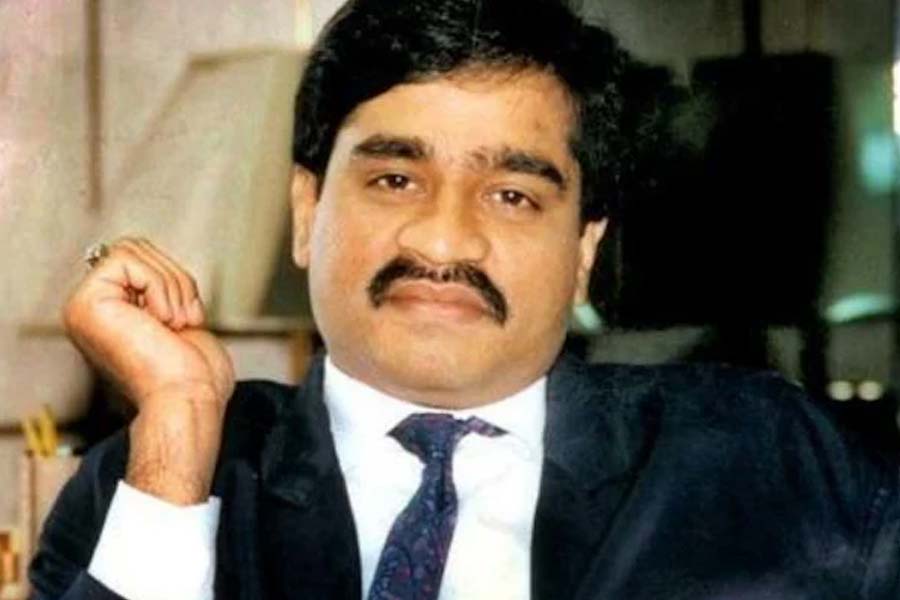 Gold Smuggling Threatens Indian Economy