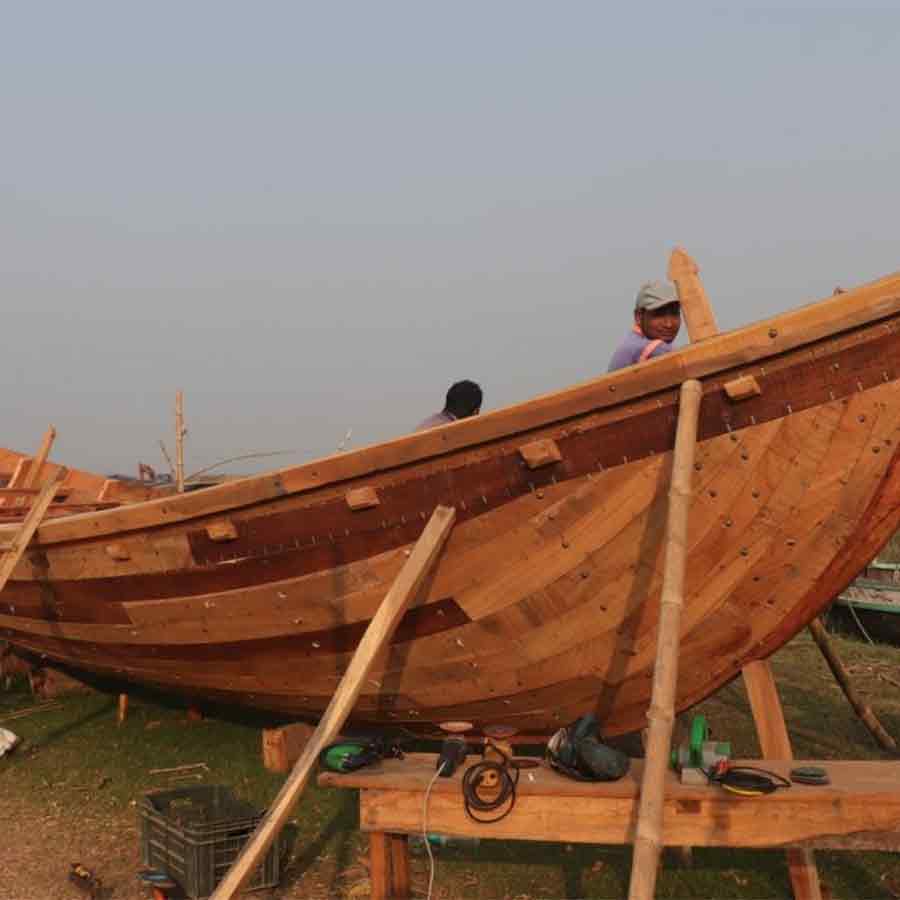 A special kind of boat for fishermen in now on the research work of Britain