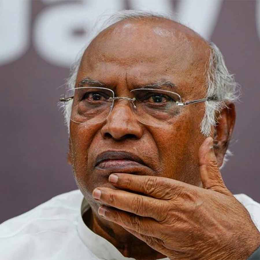 কংগ্রেস সভাপতি মল্লিকার্জুন খড়্গে।