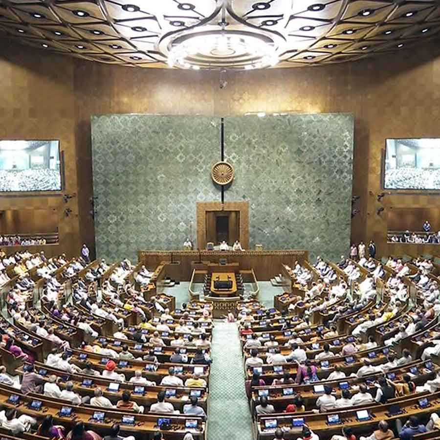India, Pakistan or Bangladesh, which country pays Members of Parliament more