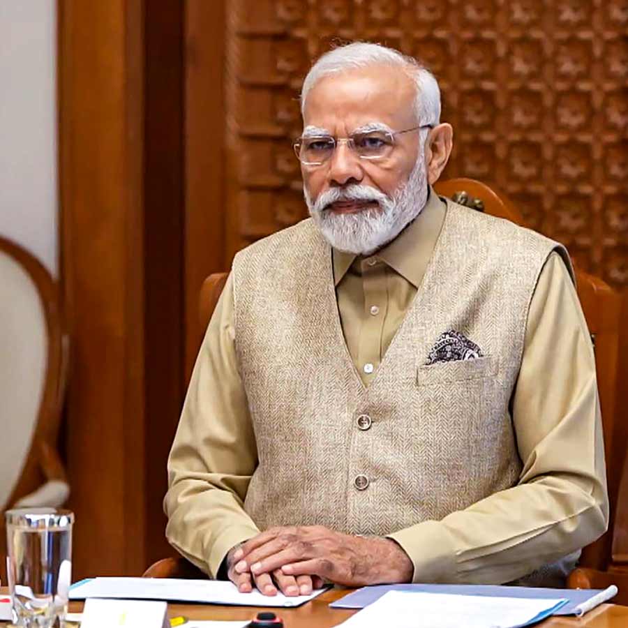 India, Pakistan or Bangladesh, which country pays Members of Parliament more