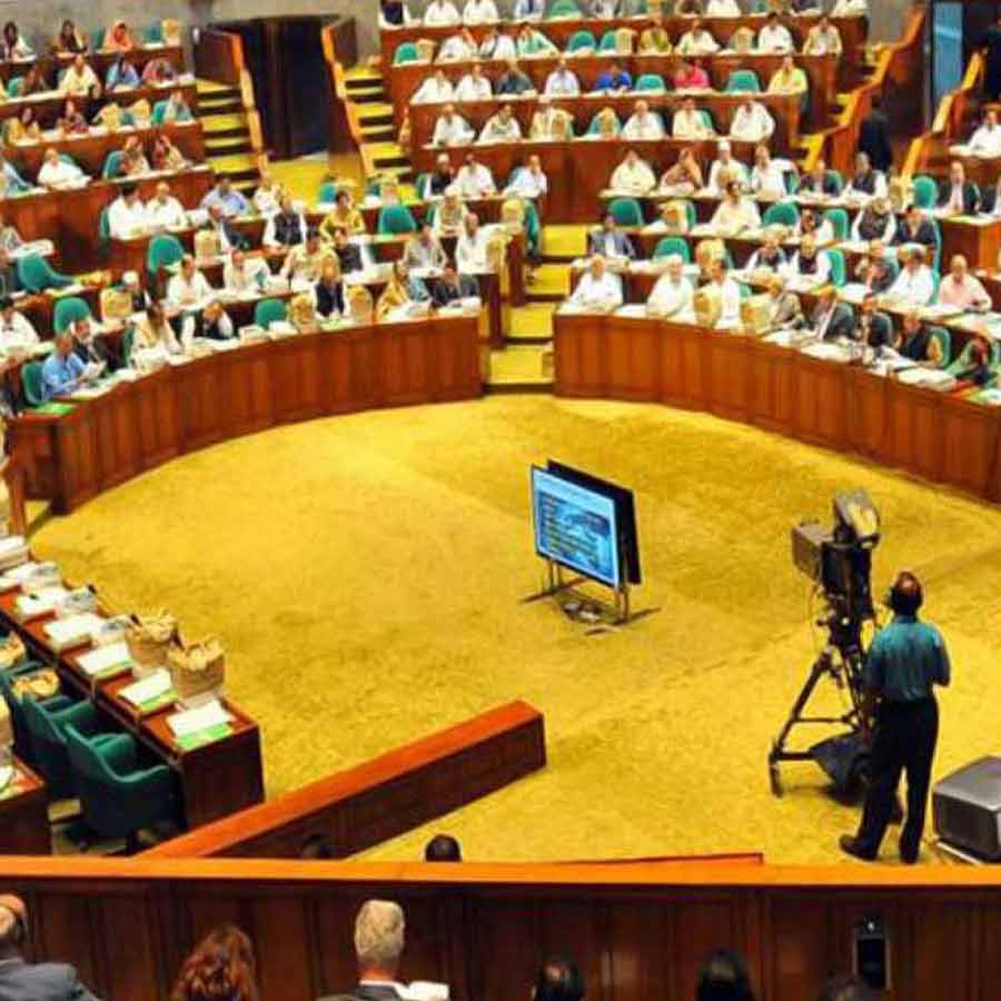 India, Pakistan or Bangladesh, which country pays Members of Parliament more