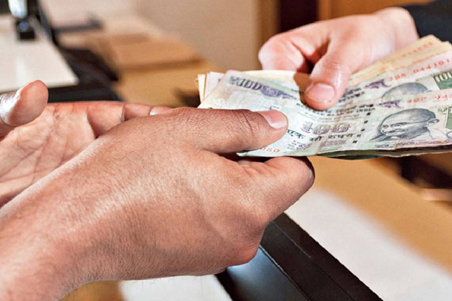 Central Government will borrow Rs 8 lakh crore for first half of FY26