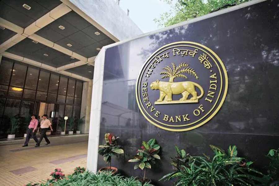 Central Government will borrow Rs 8 lakh crore for first half of FY26