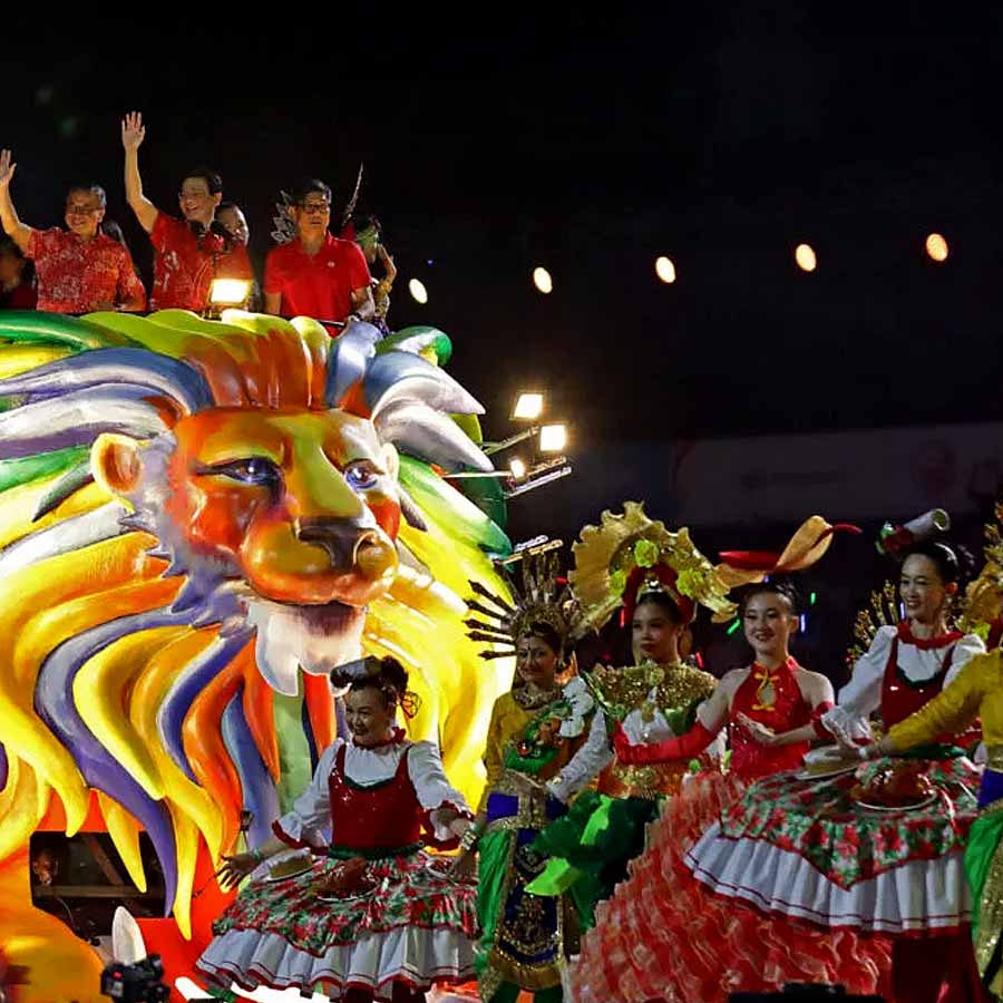 Singapore's transformation from a developing nation to a thriving, high-income economy in asia
