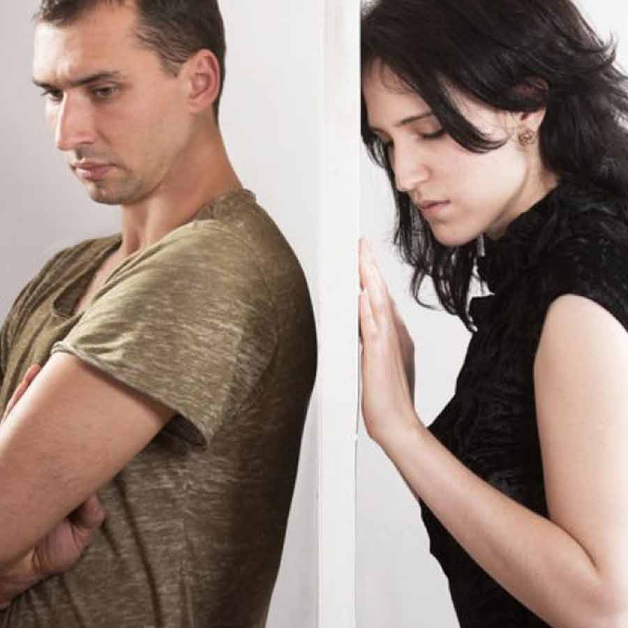 what is enmeshment trap which can be seen in a relationship, how to identify this toxicity dgtl