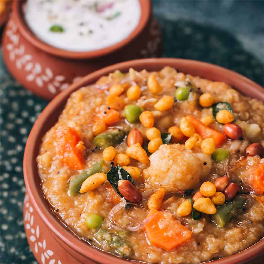 ছুটির দুপুরে হাতে একটু সময় নিয়ে এই রান্নাটি করে দেখতে পারেন।