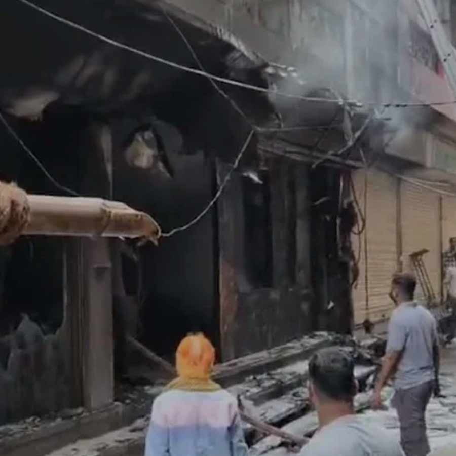 Huge fire at Rajasthan hotel, 4 people dead, many injured dgtl