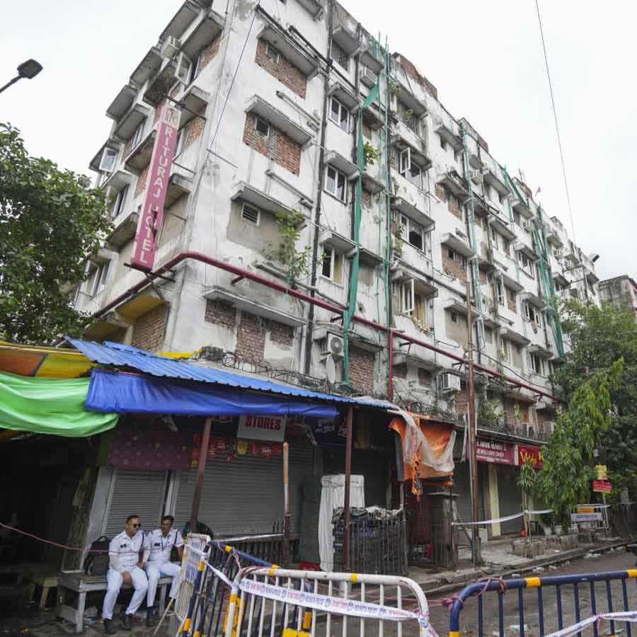 Situation of hotels in Burrabazar area, are they fire proof dgtl