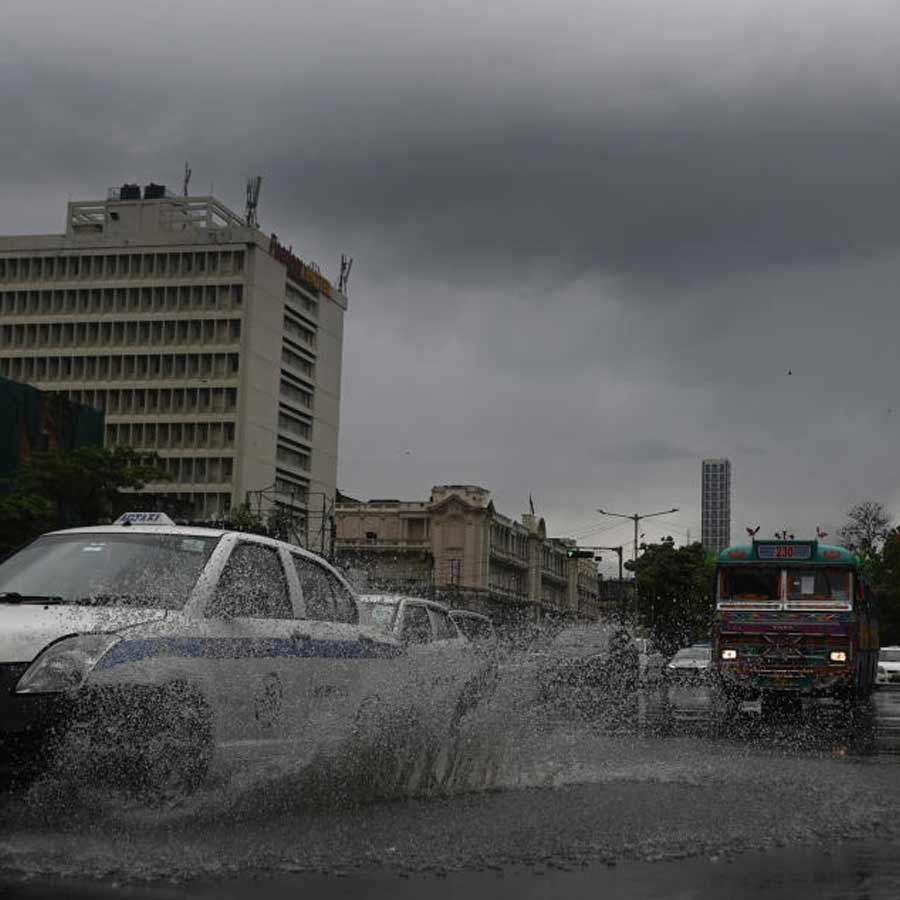 Rain with thunderstorm forecast for Kolkata and surroundings