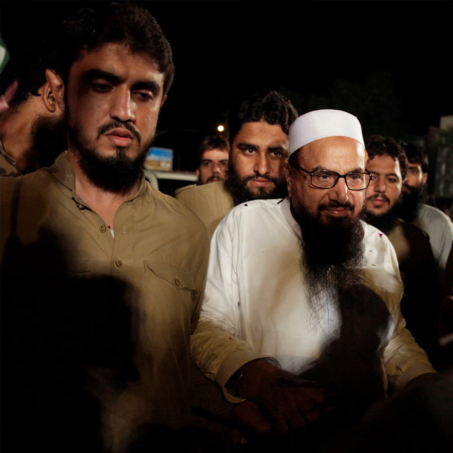 Pakistan Army open fires in LoC for moving camps from PoK launch pads in fear of Indian strikes, say sources 