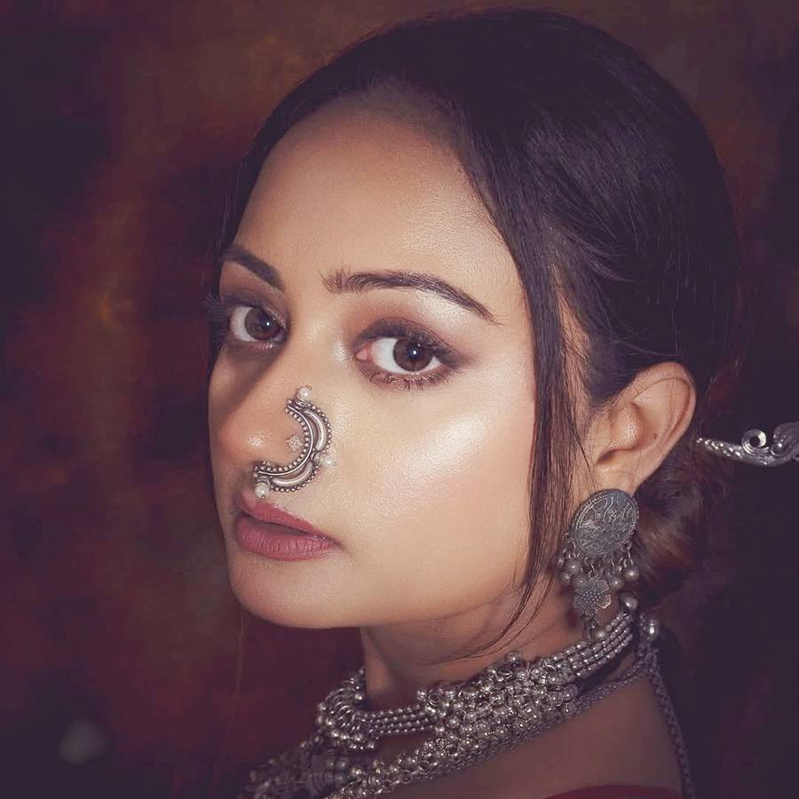 Does actress Tanvi Laha Roy give hint the breakup in a cryptic post dgtl