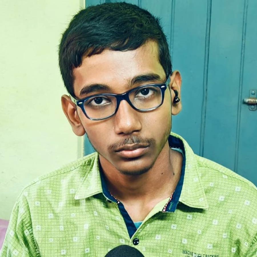 Kanthi resident Supratik Manna wants to become a computer architect dgtld