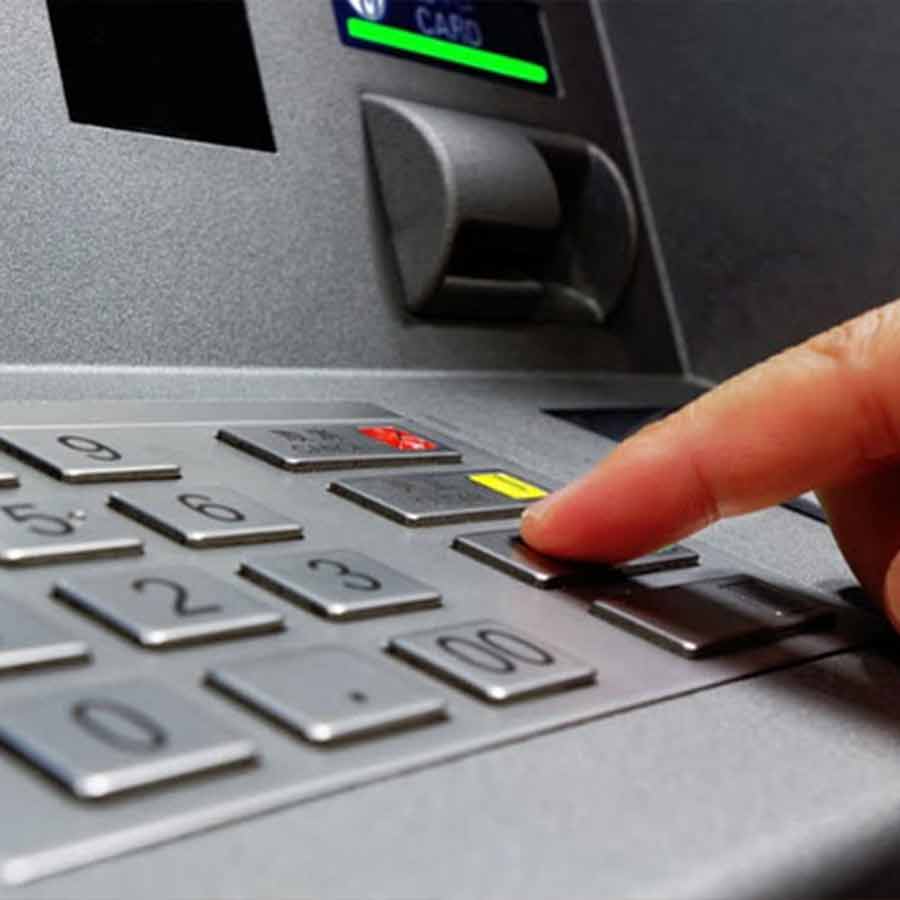 Allegations of fraud of lakhs of rupees by stealing ATM cards in Sonarpur