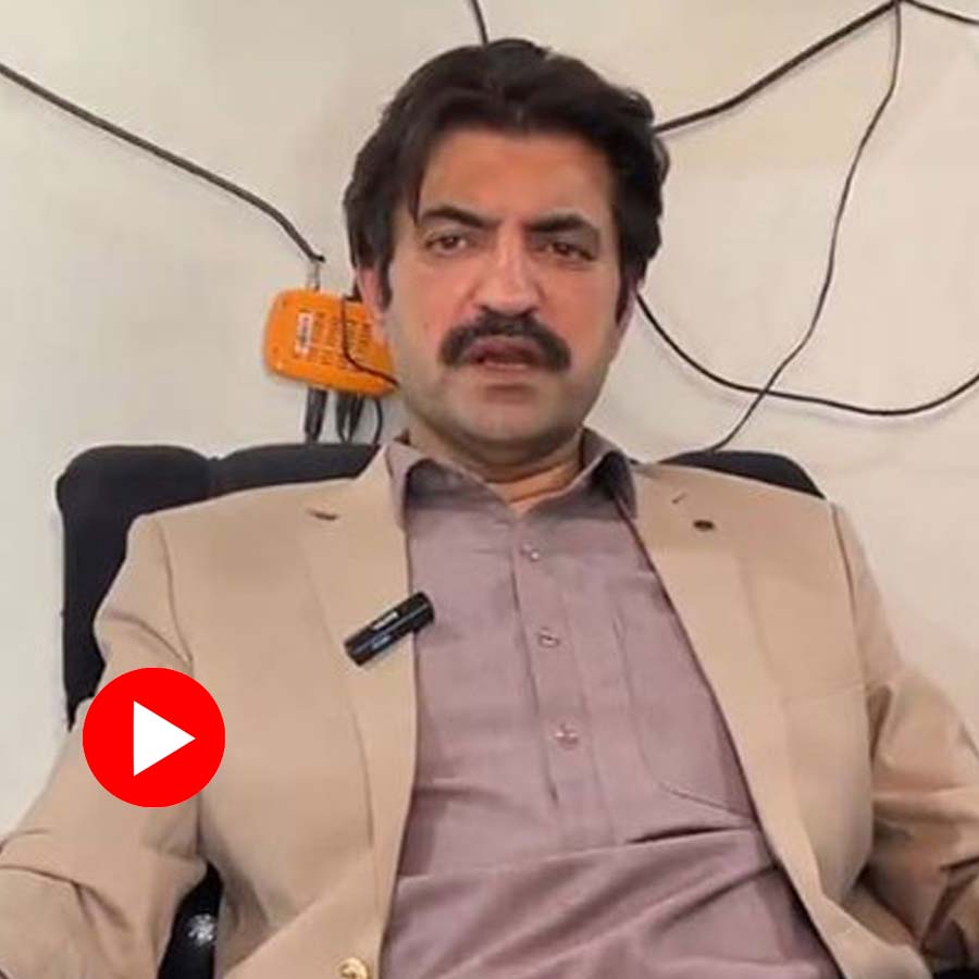 Pakistani leader says he will go to England if situation worsen between India and Pakistan, video goes viral