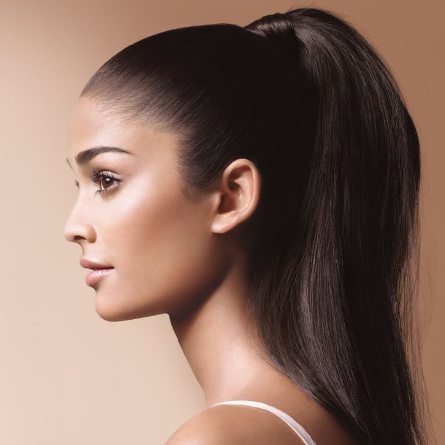 উঁচু পনিটেল।