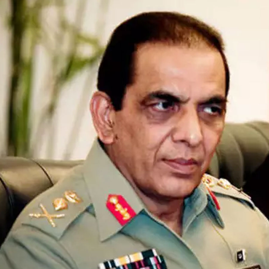 From Musharraf to Bajwa, Pakistan Army officers are settled abroad after retirement, will General Asim Munir do the same