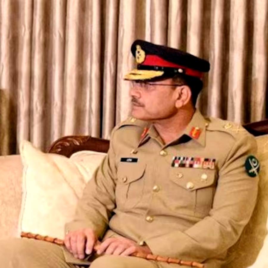 From Musharraf to Bajwa, Pakistan Army officers are settled abroad after retirement, will General Asim Munir do the same
