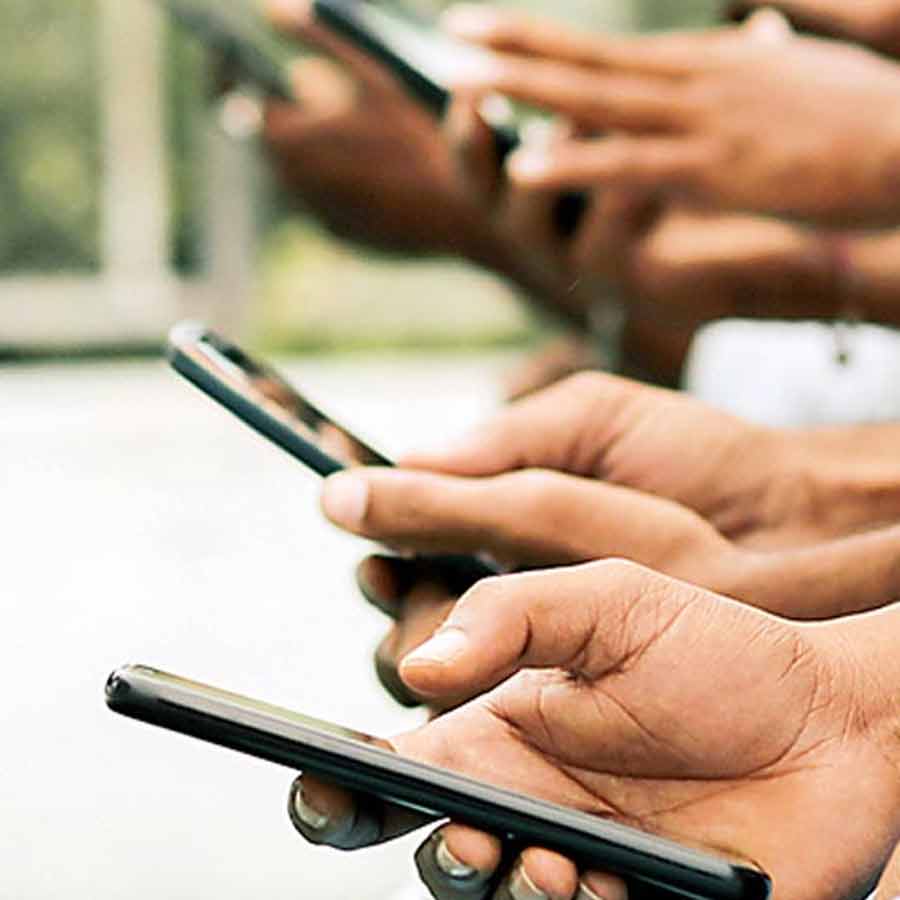 A workshop was held at a school in Kolkata on how to identify fake news