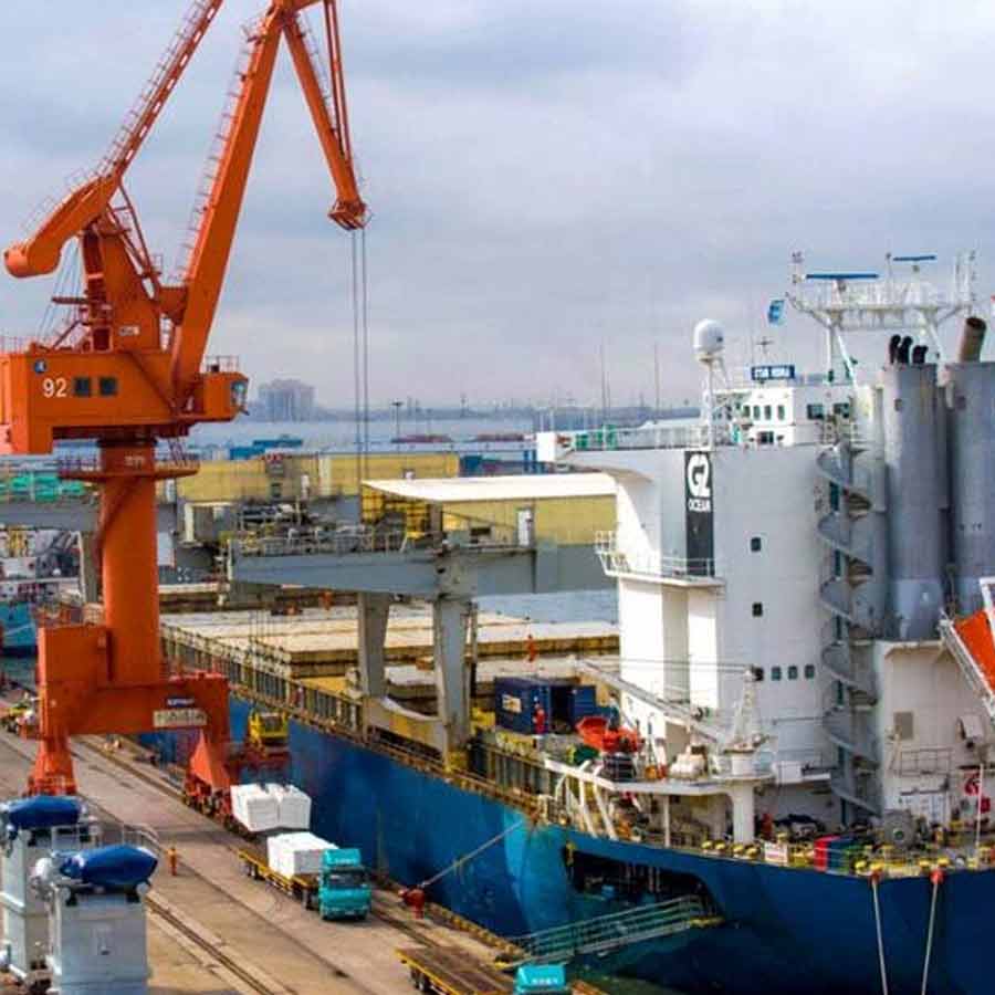 Foreign ships will be able to enter the port even at night