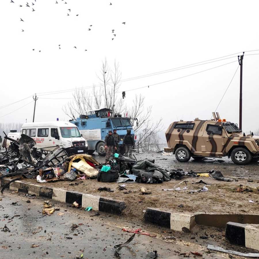 Indian Air Force should launch preemptive strike on AWACS of Pakistan with S-400 or Barak Air Defence System, say experts