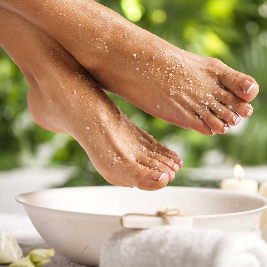 DIY Foot exfoliator for natural way to remove dirt and dead cells from foot dgtl