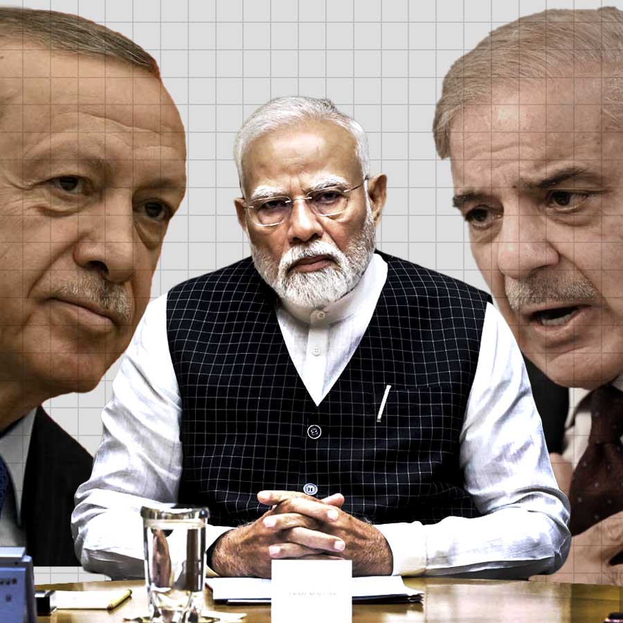 Turkey allegedly sending weapon through transport aircraft to Pakistan amid war tension with India