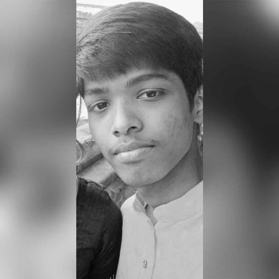 Mysterious death of madhyamik student